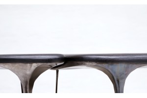 <a href="https://www.galeriegosserez.com/artistes/loellmann-valentin.html">Valentin Loellmann </a> - Steel - Table